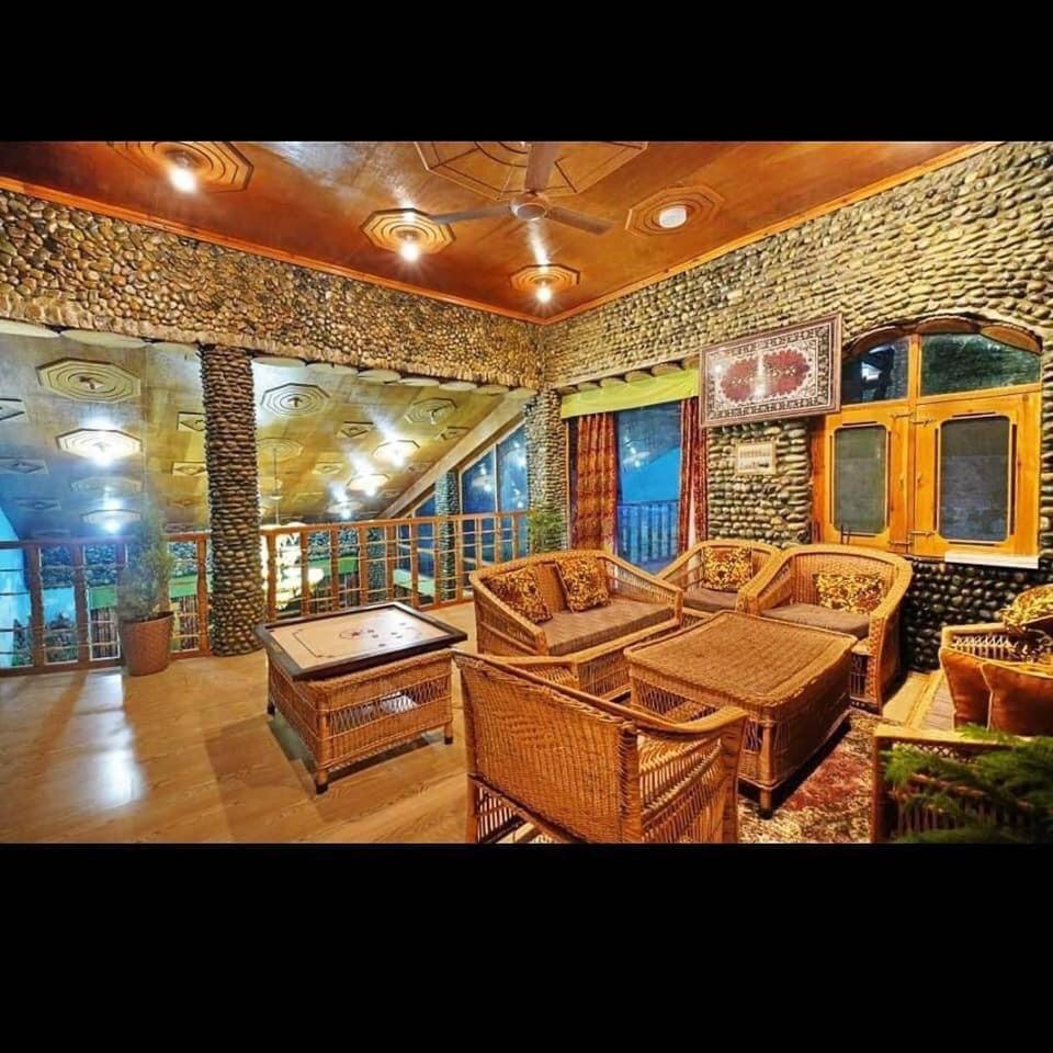 Sojourn Cottages Пахалгам Экстерьер фото
